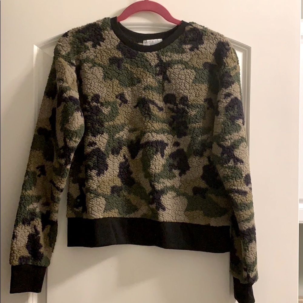 Camo Sherpa!